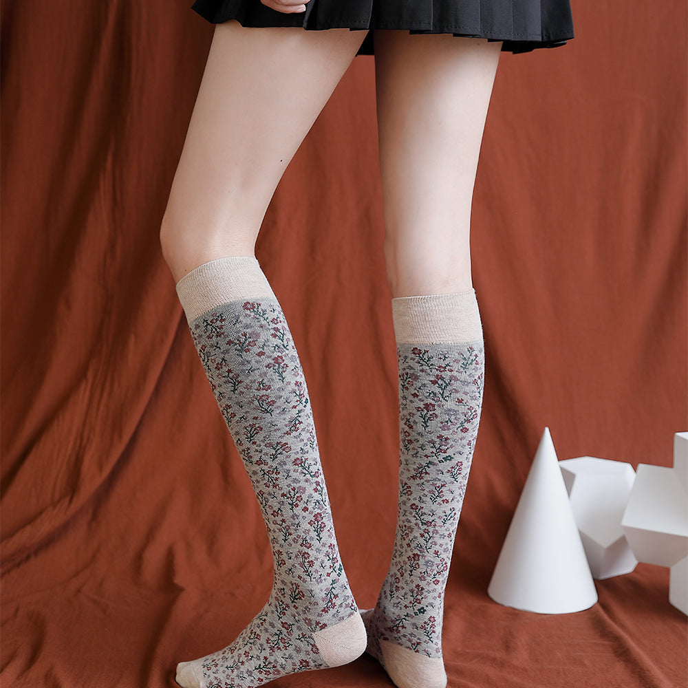 Women Socks in Tube Cotton Small Floral Pattern Fashion Personality Leisure Sports Comfortable