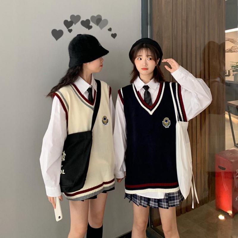 Women Sweater Vest Korean JK Embroidery College Style V Neck Sleeveless Pullover Knitted Vest Woman Sweaters Tops
