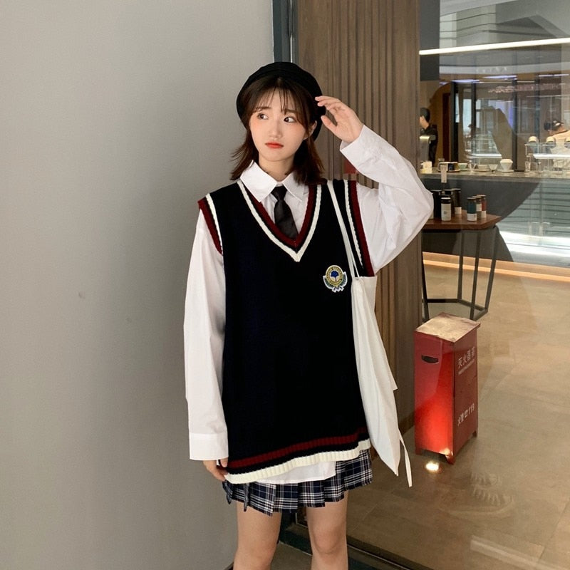 Women Sweater Vest Korean JK Embroidery College Style V Neck Sleeveless Pullover Knitted Vest Woman Sweaters Tops