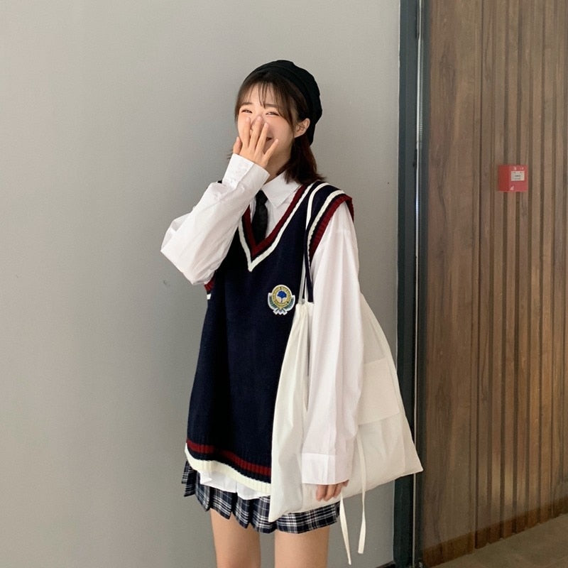 Women Sweater Vest Korean JK Embroidery College Style V Neck Sleeveless Pullover Knitted Vest Woman Sweaters Tops