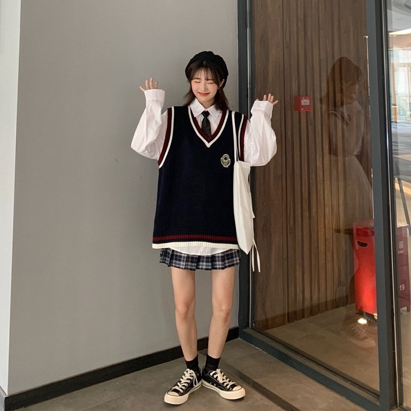 Women Sweater Vest Korean JK Embroidery College Style V Neck Sleeveless Pullover Knitted Vest Woman Sweaters Tops