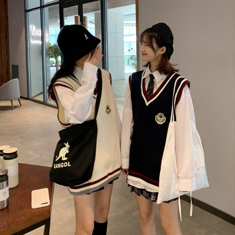 Women Sweater Vest Korean JK Embroidery College Style V Neck Sleeveless Pullover Knitted Vest Woman Sweaters Tops