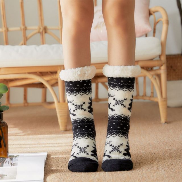 Women Slippers Home Socks Christmas Cartoon Elk Floor Socks Plush Velvet Non-slip Carpet Fluffy Warm Socks
