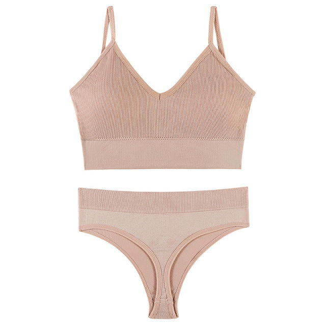 Women Seamless Bra Set Sexy 4Sizes Thong Low Waist Panties No Wire Push Up Vest Bralette Lingerie Brassiere Female Underwear Set