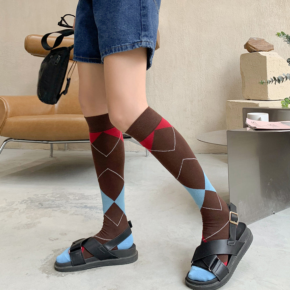 Socks Tube to Knee Cotton Combed Plaid Fashion With Personality and Comfortable Leisure Sports