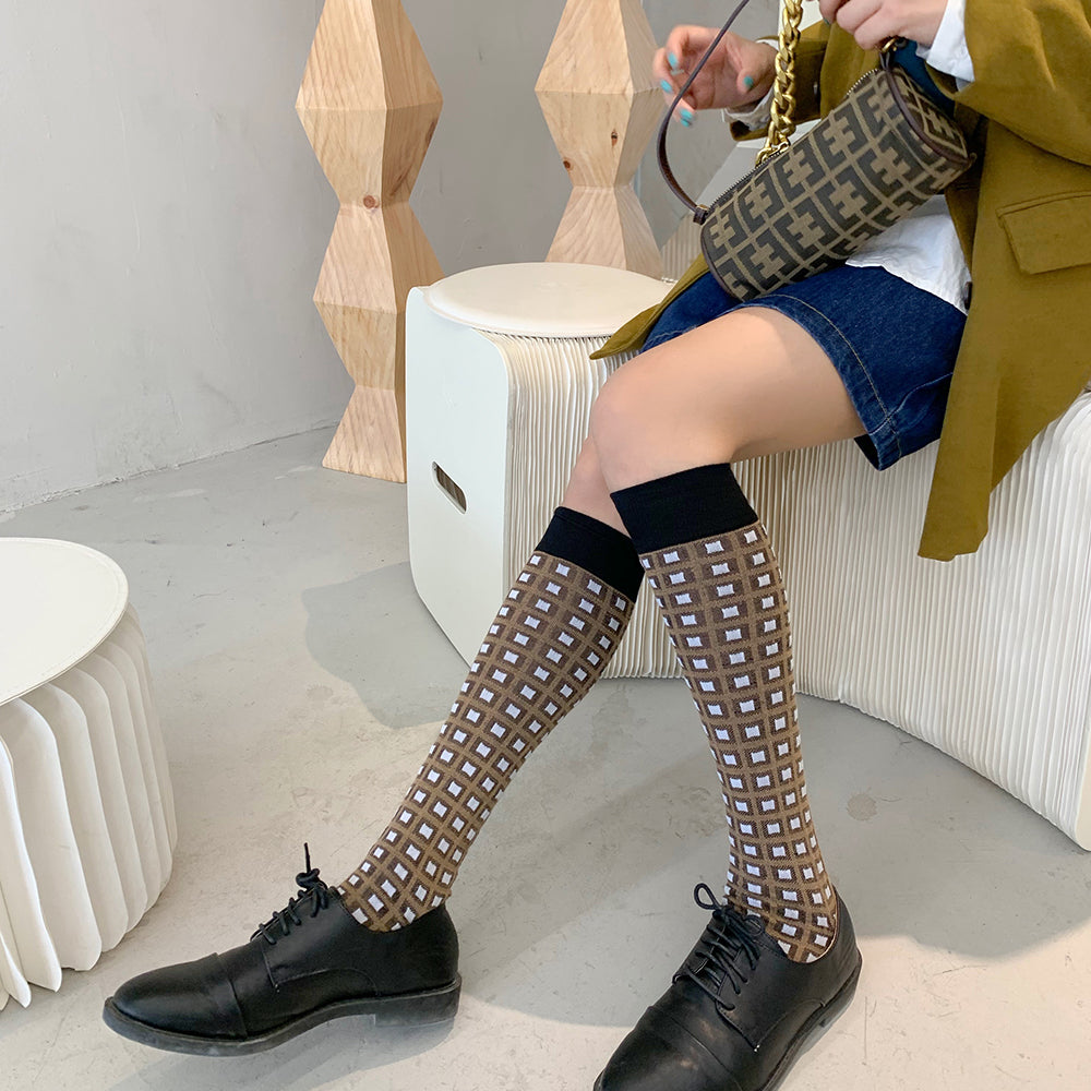 Socks Tube to Knee Cotton Combed Plaid Fashion With Personality and Comfortable Leisure Sports